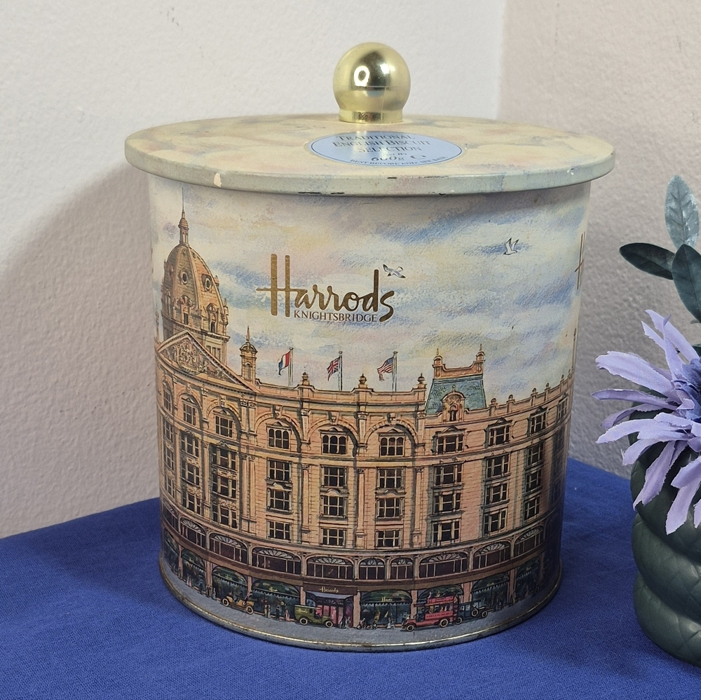 Vintage Harrods Knightsbridge Traditional English Biscuit Tin